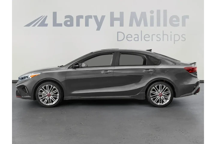 $22857 : Kia Forte 2024 GT 4dr Sedan image 4