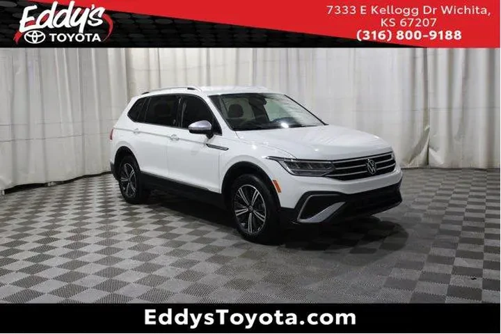 $27998 : Volkswagen Tiguan 2024 Wolfs image 1