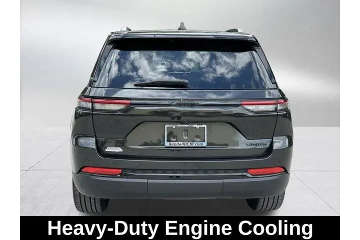 $37995 : Jeep Grand Cherokee 2024 4x2 image 9