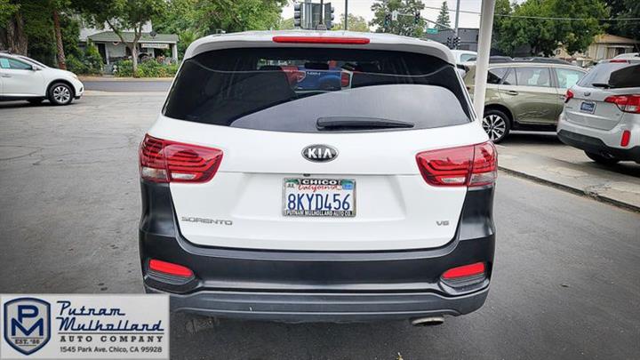 2019 Sorento LX V6 image 7