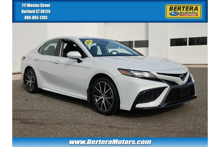 $26995 : Toyota Camry 2023 AWD SE 4dr image 1