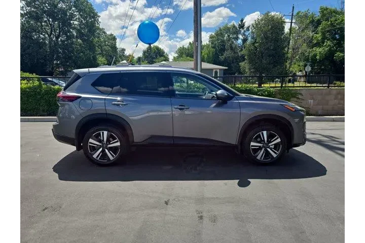 $29995 : Nissan Rogue 2024 AWD SL 4dr image 3