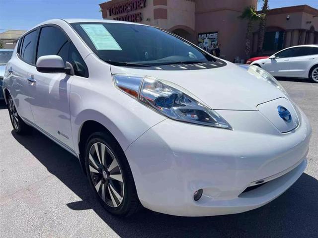 $13995 : Pre-Owned 2015 LEAF SV Hatchb image 1