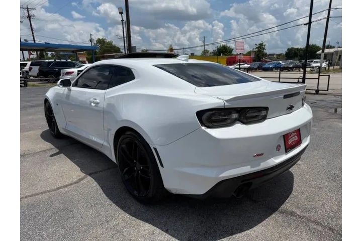 $27495 : 2023 Camaro LT image 10