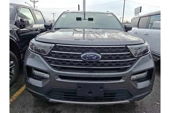 $32186 : Ford Explorer 2022 AWD XLT 4 image 2