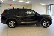 $27753 : Ford Explorer 2020 AWD Plati thumbnail