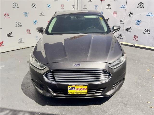 $12995 : Used 2016 Fusion 4dr Sdn SE F image 8