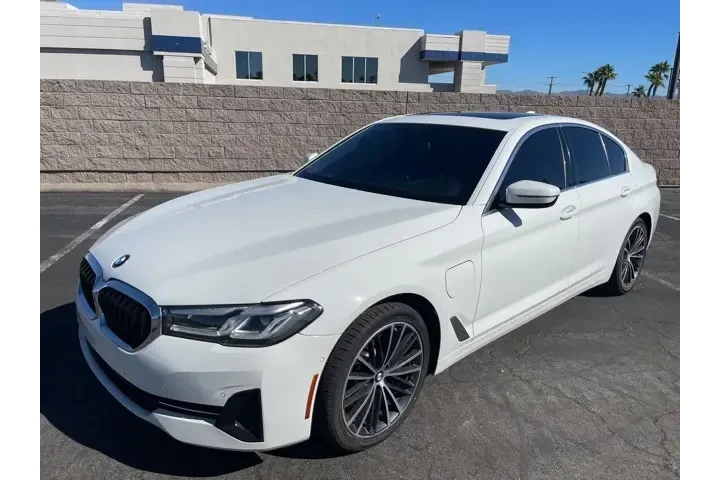 $24888 : BMW 5 Series 2021 530e 4dr S image 1