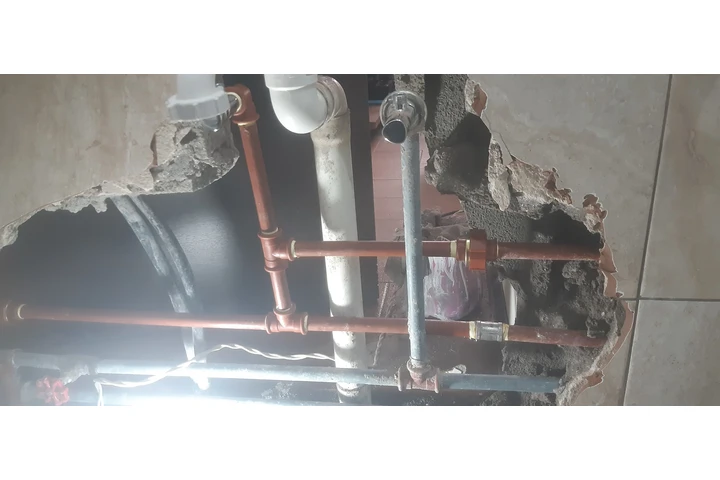 Ángel su plomero de confianza image 1