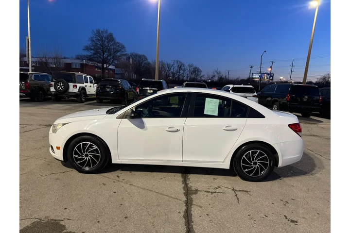 $4450 : 2014 Cruze 4dr Sdn Man LS image 5