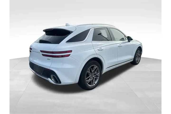 $35724 : Genesis GV70 2025 AWD 2.5T S image 5
