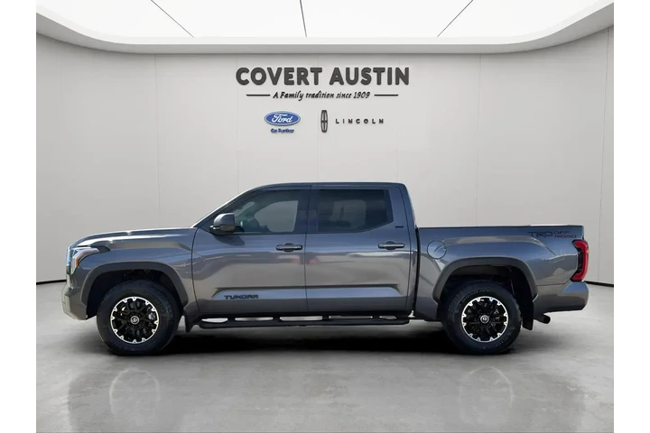 $38105 : Toyota Tundra 2022 4x2 SR5 4 image 2