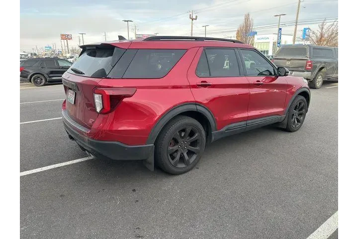 $37989 : Ford Explorer 2022 AWD ST 4d image 4