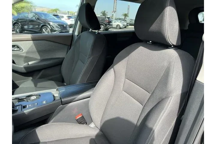 $18991 : Nissan Rogue 2023 S 4dr Cros image 8