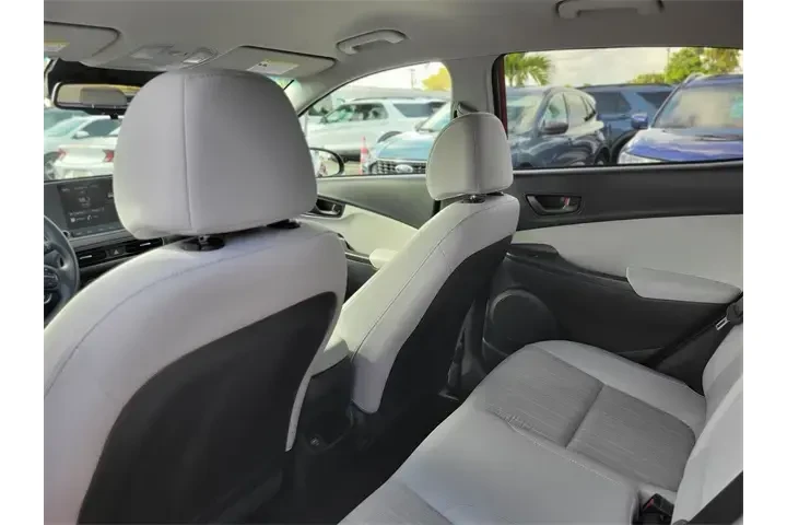 $20991 : Hyundai KONA 2023 AWD SEL 4d image 9