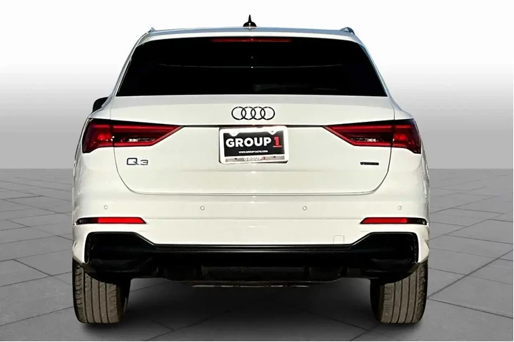 $24934 : Audi Q3 2022 AWD quattro S l image 4