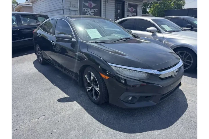 $9995 : 2017 Civic Touring image 1