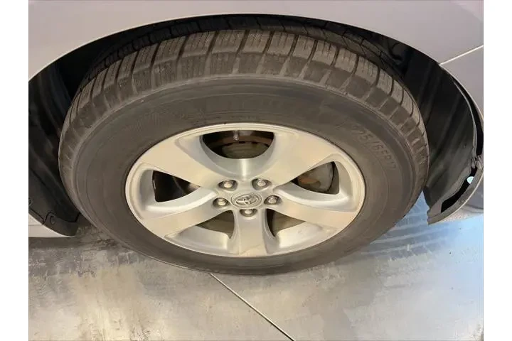 $9899 : Toyota Sienna 2012 LE 7-Pass image 5