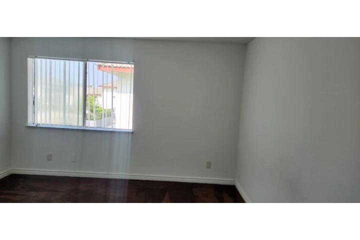 $1 : Rento recamara image 5