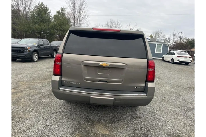 $26999 : Chevrolet Suburban 2017 4x4 image 6