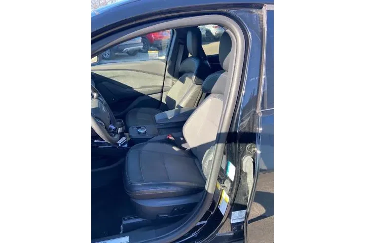 $38121 : Ford Mustang Mach-E 2023 AWD image 5