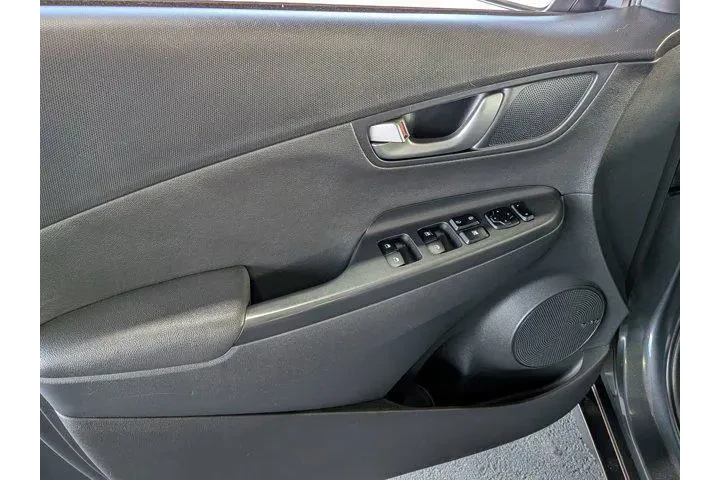 $15877 : Hyundai KONA 2020 Limited 4d image 8