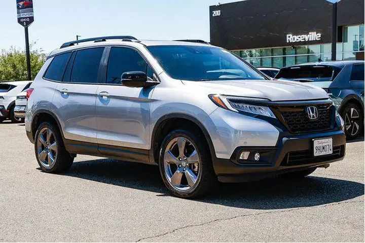 $27483 : Honda Passport 2021 AWD Tour image 6