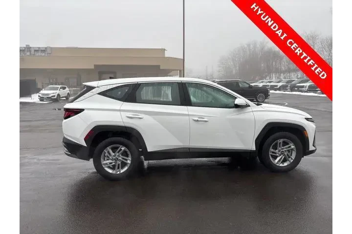 $25822 : Hyundai TUCSON 2025 AWD SE 4 image 7