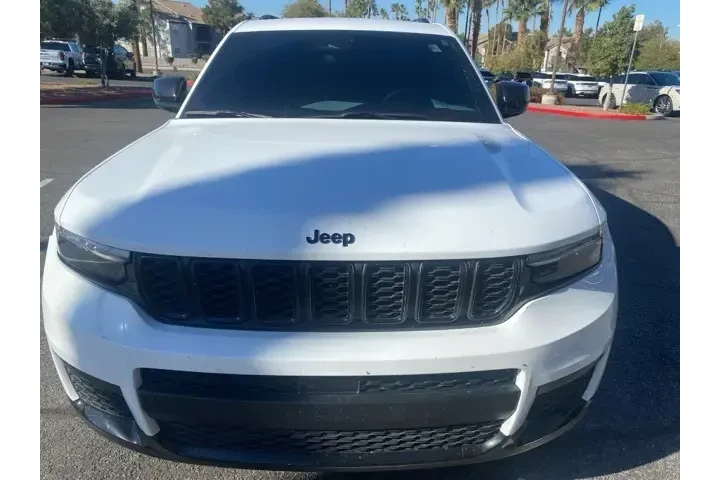 $29098 : Jeep Grand Cherokee L 2024 4 image 2