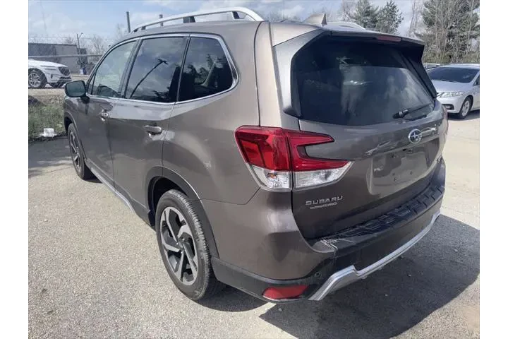 $31233 : Subaru Forester 2023 AWD Tou image 2