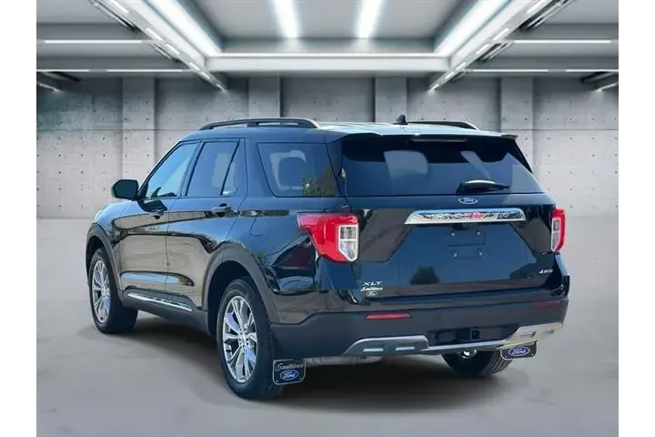 $31555 : Ford Explorer 2023 AWD XLT 4 image 5