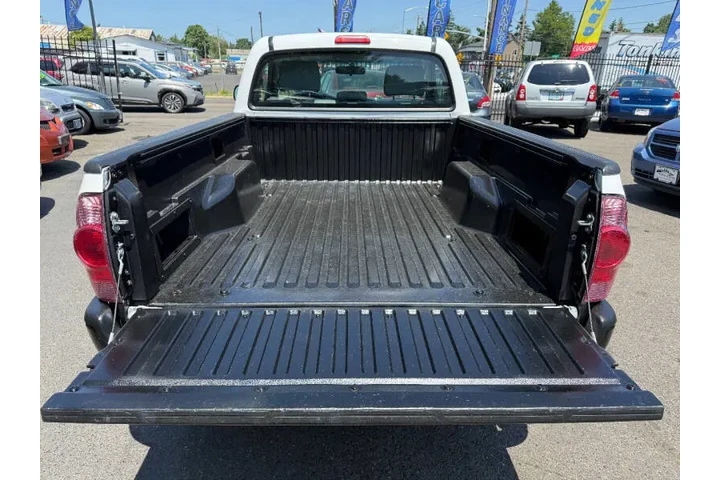$10350 : 2005 Tacoma image 9