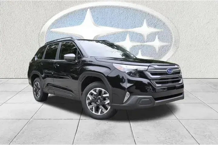 $30990 : Subaru Forester 2025 AWD Pre image 2