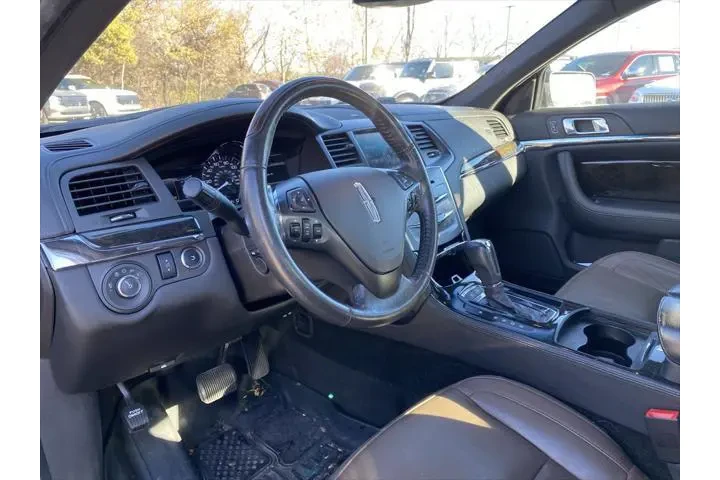 $8989 : Lincoln MKS 2015 AWD EcoBoos image 9