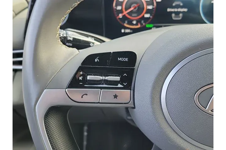 $22900 : Hyundai ELANTRA Hybrid 2025 image 4