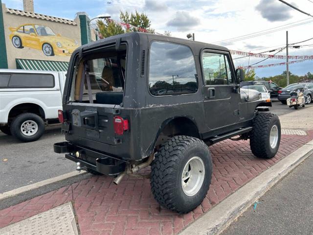 $3995 : 1991 Wrangler Islander image 4