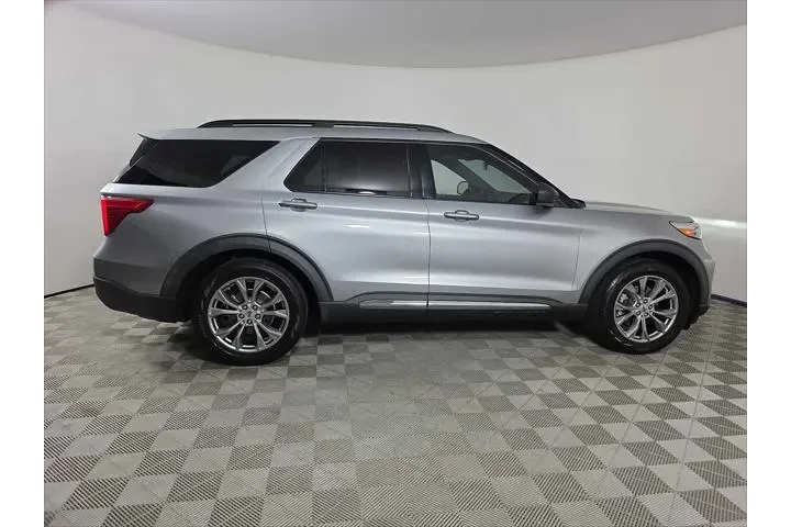 $25975 : Ford Explorer 2021 XLT 4dr S image 9