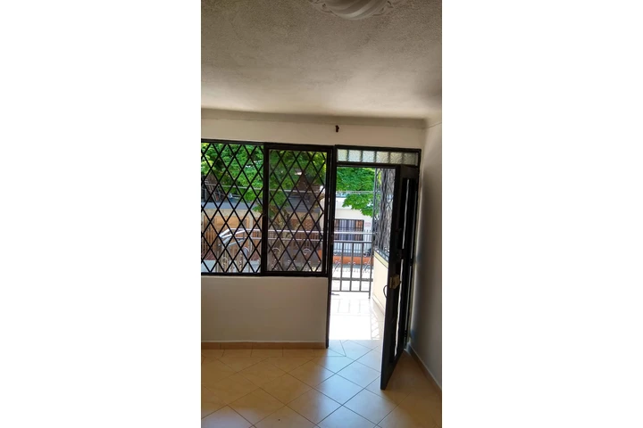 $240000000 : Venta casa barrio Las Granjas image 3