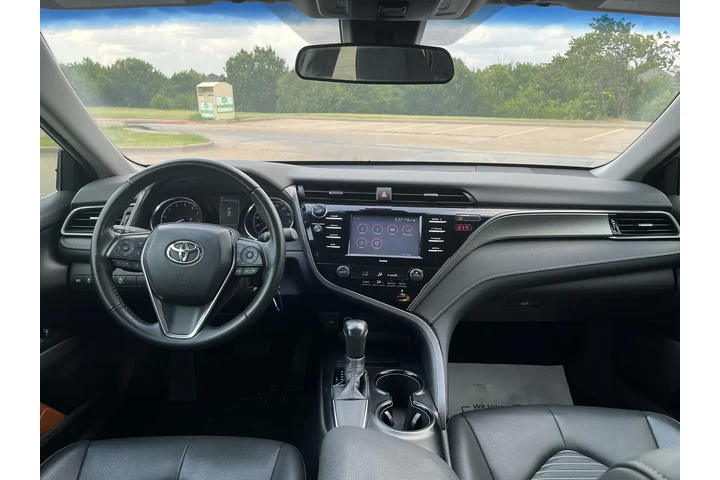$12500 : 2020 Camry SE NightShade editi image 6