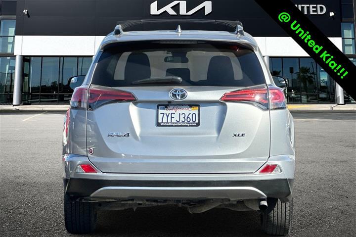 $20998 : Pre-Owned 2017 RAV4 XLE image 5