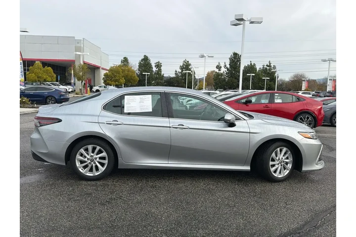 $24980 : Toyota Camry 2023 LE 4dr Sed image 3