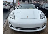 $18995 : 2013 Panamera thumbnail