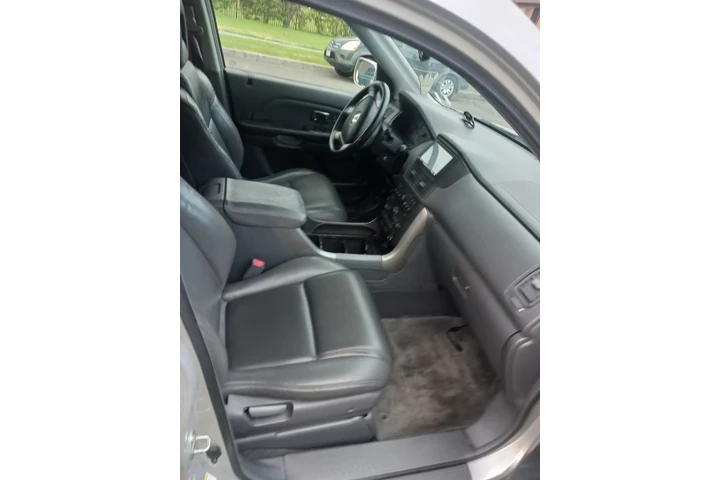 $3750 : Honda Pilot image 7