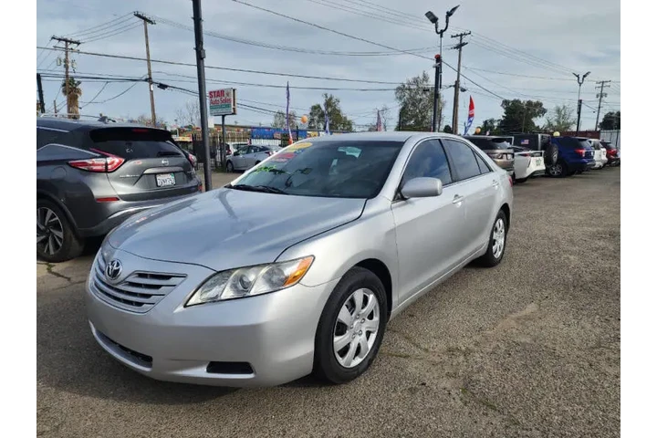 $8500 : 2009 Camry LE image 4