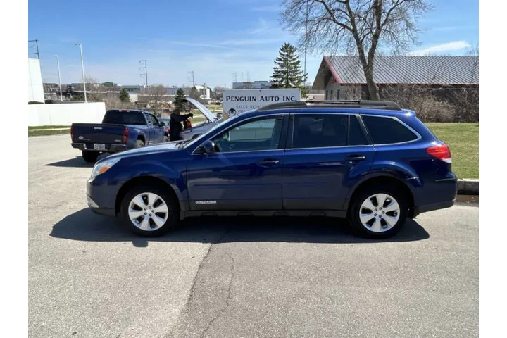 $8490 : 2011 Outback 2.5i Limited image 3