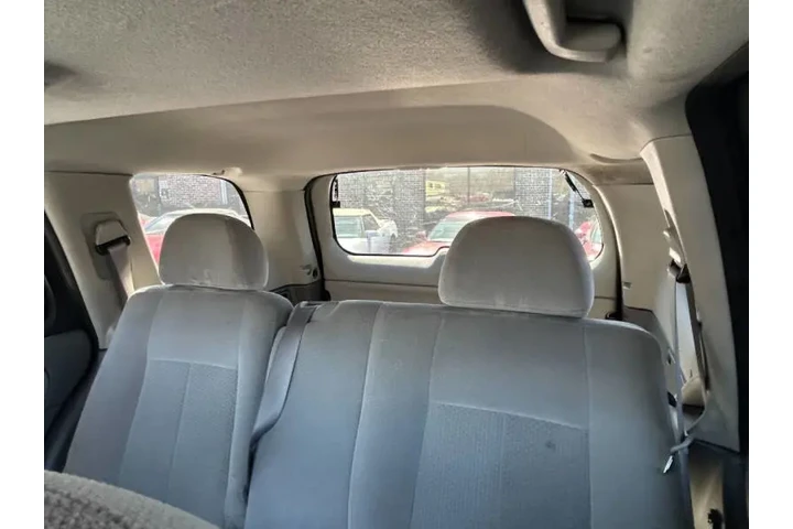 $4495 : 2007 GMC Envoy SLT image 3
