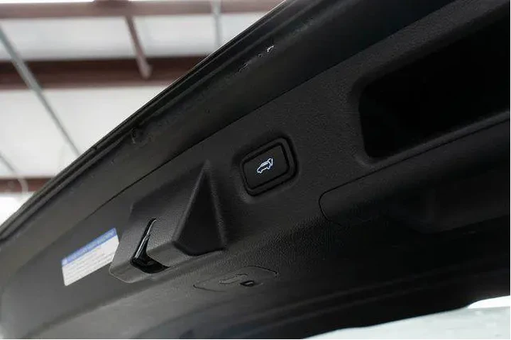 $26576 : Hyundai SANTA FE 2023 SEL 4d image 10