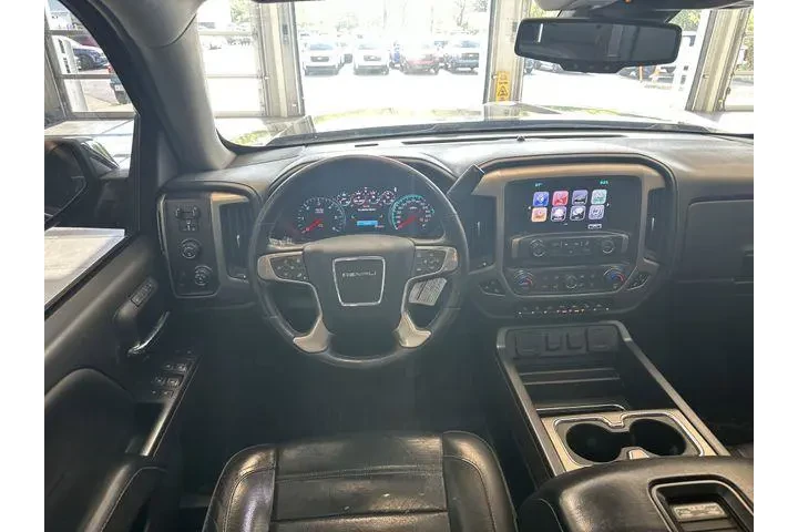 $24000 : GMC Sierra 1500 2017 4x4 Den image 2