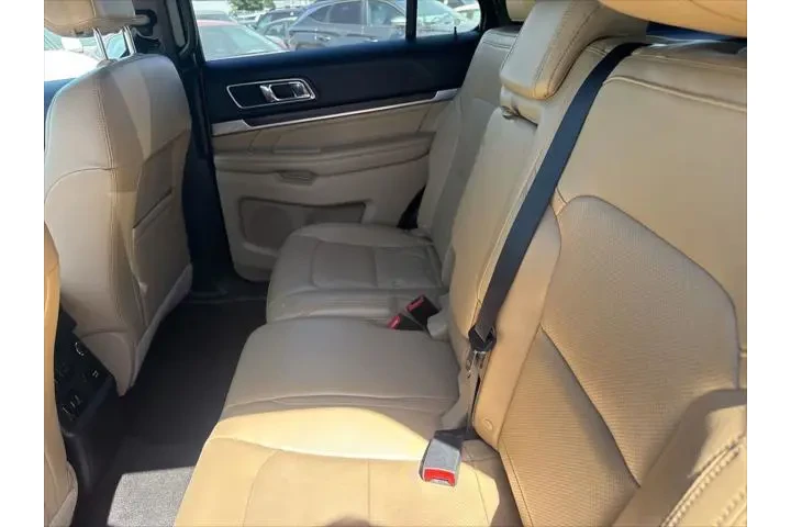 $14599 : Ford Explorer 2016 Limited 4 image 7