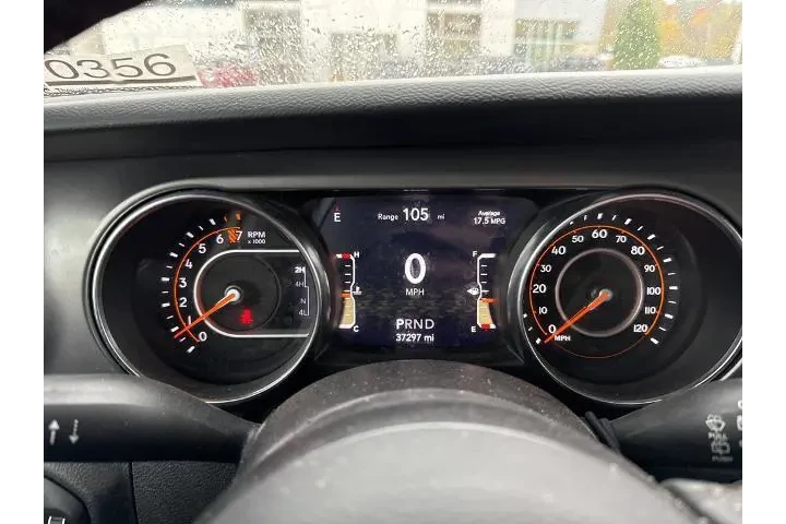 $36757 : Jeep Wrangler Unlimited 2022 image 8